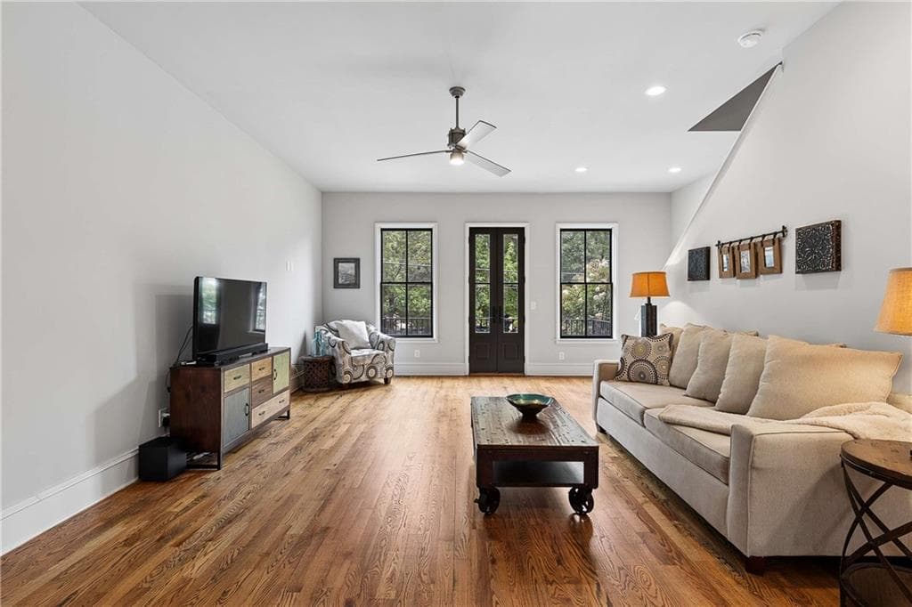 3 bedroom, 4 bathroom, 2,242 sq ft townhouse under contract at 432 E Howard Avenue 23, Decatur, GA 30030 — photo 10