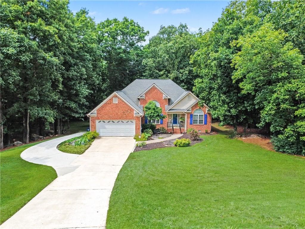 3 bedroom, 2 bathroom, 1,820 sq ft single family residence sold at 202 Academy Woods Drive, Jefferson, GA 30549