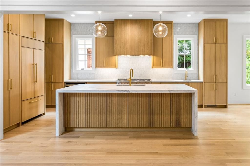 5 bedroom, 6 bathroom, 5,130 sq ft single family residence for sale at 1026 Rosedale Road, Atlanta, GA 30306 — photo 5