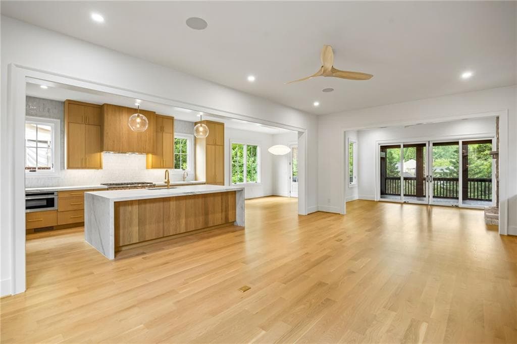 5 bedroom, 6 bathroom, 5,130 sq ft single family residence for sale at 1026 Rosedale Road, Atlanta, GA 30306 — photo 6