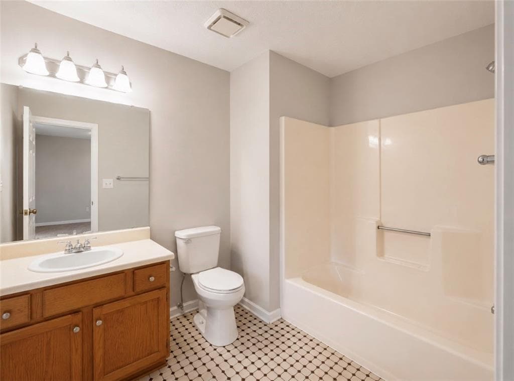 2 bedroom, 3 bathroom, 1,242 sq ft townhouse for rent at 2390 Newport Landing, Alpharetta, GA 30009 for $1,900 a month — photo 10