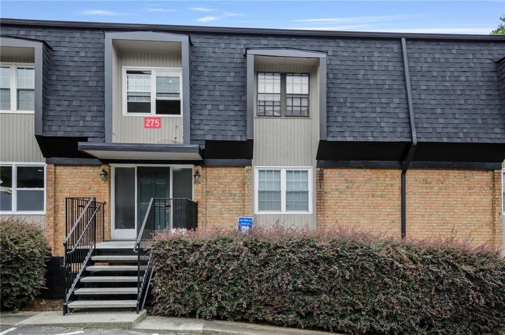 2 bedroom, 3 bathroom, 1,408 sq ft condominium for rent at 275 Winding River Road C, Atlanta, GA 30350 for $2,100 a month — photo 1 of 27