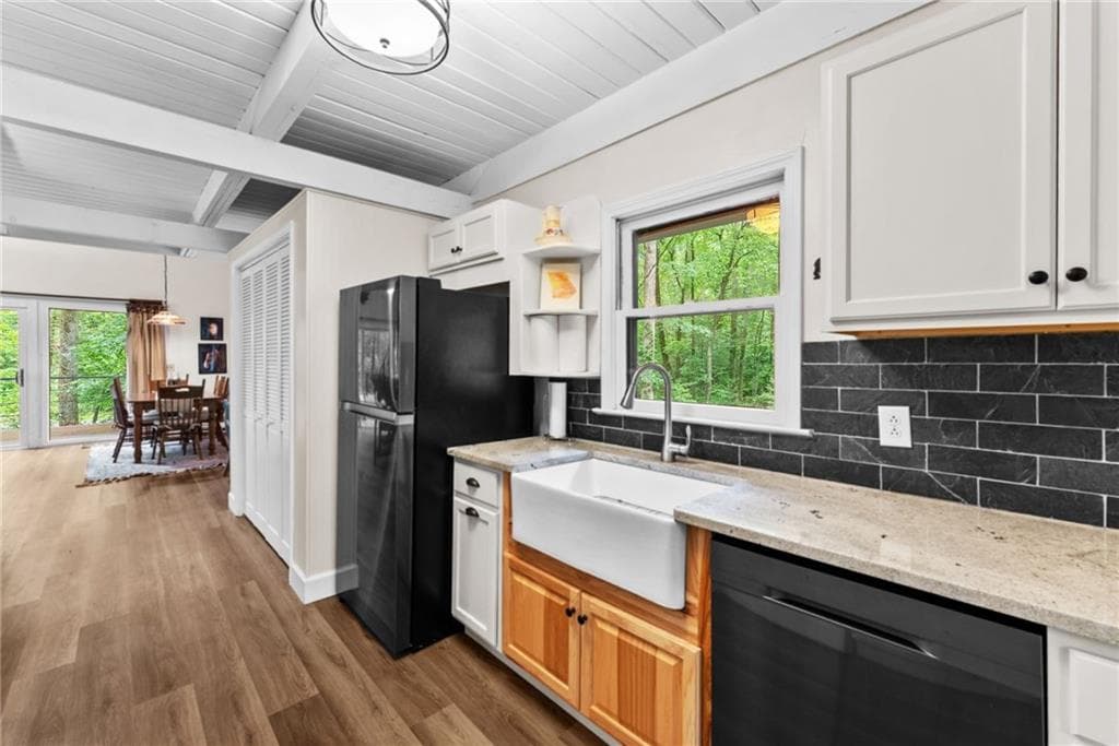 2 bedroom, 2 bathroom, 1,300 sq ft single family residence for sale at 1130 Alpine Drive, Sautee Nacoochee, GA 30571 — photo 8