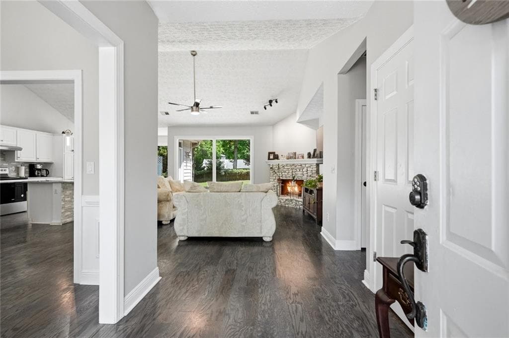 3 bedroom, 2 bathroom, 1,938 sq ft single family residence for sale at 5804 County Court, Buford, GA 30518 — photo 3
