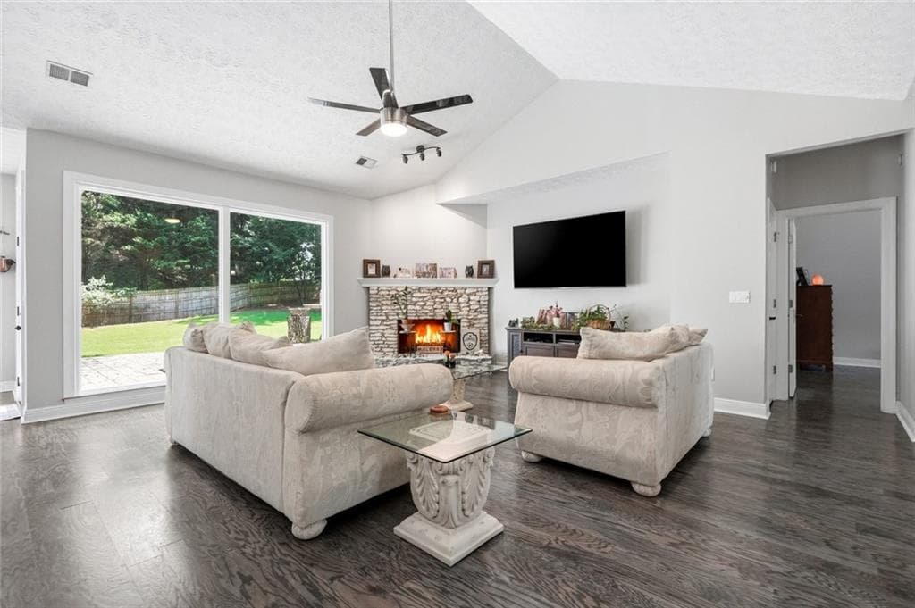 3 bedroom, 2 bathroom, 1,938 sq ft single family residence for sale at 5804 County Court, Buford, GA 30518 — photo 4