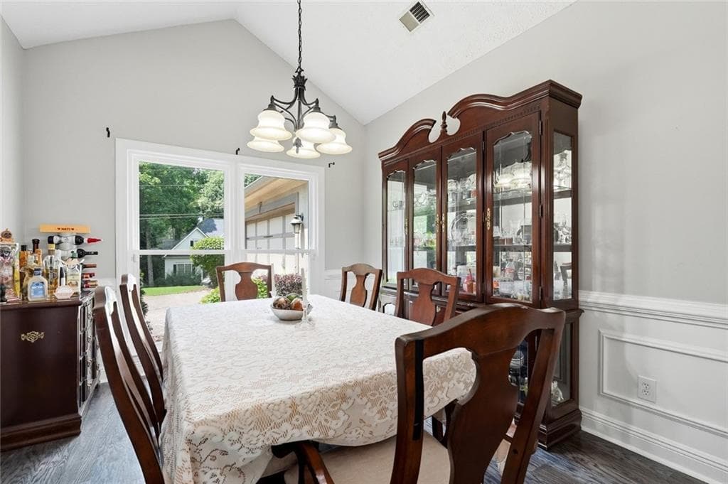 3 bedroom, 2 bathroom, 1,938 sq ft single family residence for sale at 5804 County Court, Buford, GA 30518 — photo 5