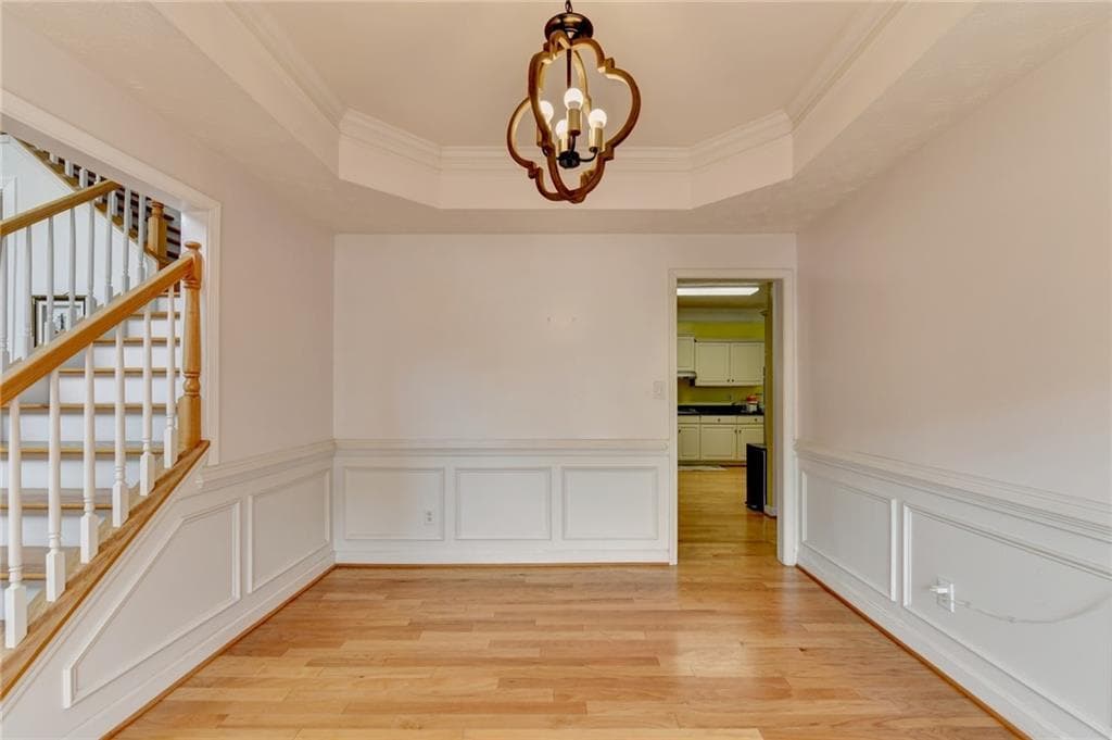 5 bedroom, 3 bathroom, 3,388 sq ft single family residence under contract at 4665 Allison Drive, Sugar Hill, GA 30518 — photo 6