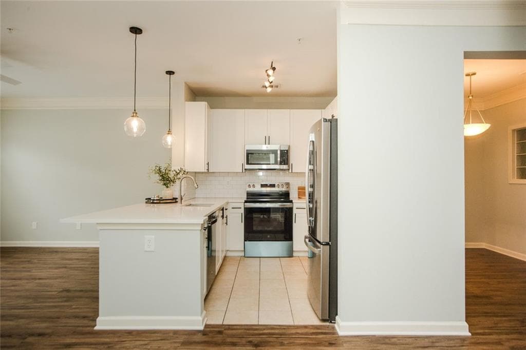 3 bedroom, 3 bathroom, 1,500 sq ft condominium for sale at 400 17th Street 1332, Atlanta, GA 30363 — photo 8