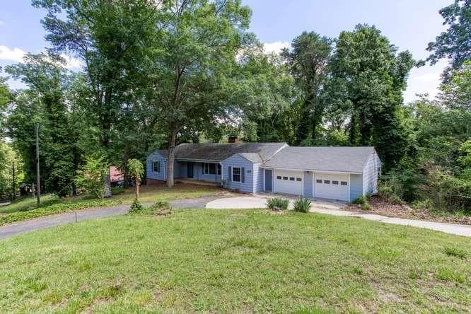 3 bedroom, 2 bathroom, 3,008 sq ft single family residence for sale at 100 Ridgewood Drive, Rockmart, GA 30153 — photo 2