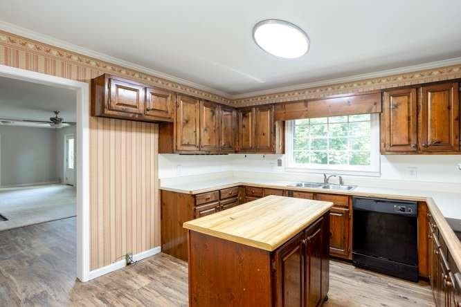 3 bedroom, 2 bathroom, 3,008 sq ft single family residence for sale at 100 Ridgewood Drive, Rockmart, GA 30153 — photo 7