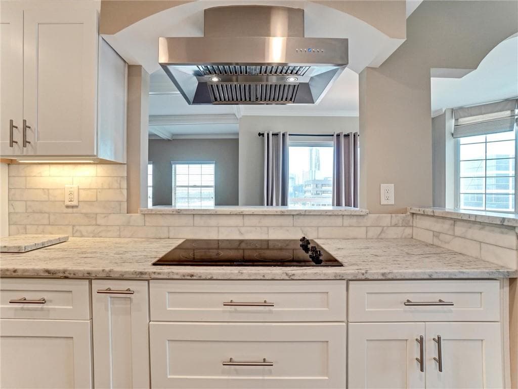 2 bedroom, 2 bathroom, 1,680 sq ft condominium for sale at 3435 Kingsboro Road 1601, Atlanta, GA 30326 — photo 6