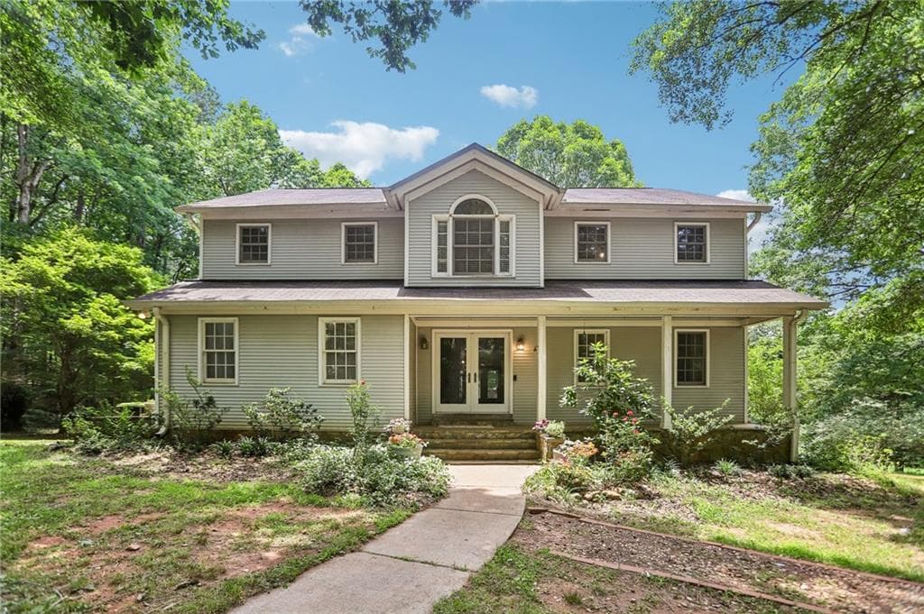 3 bedroom, 3 bathroom, 3,073 sq ft single family residence for sale at 1319 Crumbley Road, Mcdonough, GA 30252