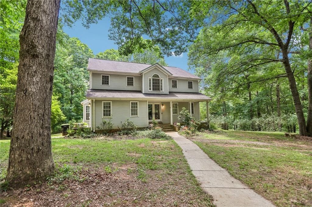 3 bedroom, 3 bathroom, 3,073 sq ft single family residence for sale at 1319 Crumbley Road, Mcdonough, GA 30252 — photo 4