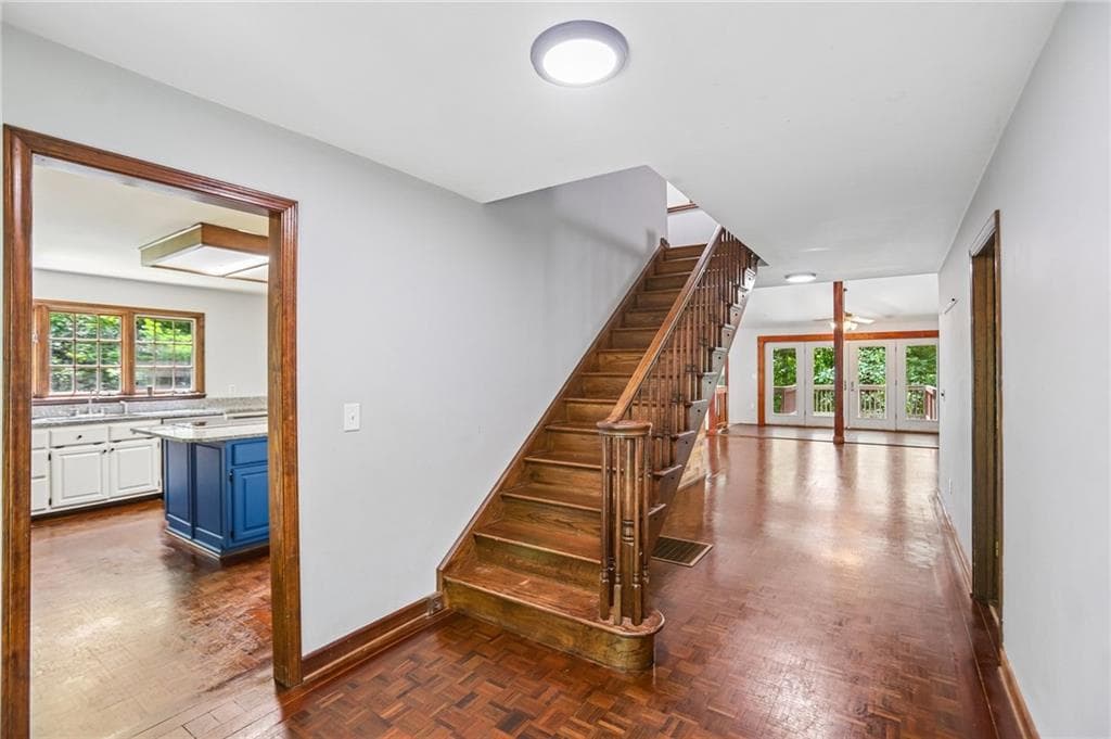 3 bedroom, 3 bathroom, 3,073 sq ft single family residence for sale at 1319 Crumbley Road, Mcdonough, GA 30252 — photo 6