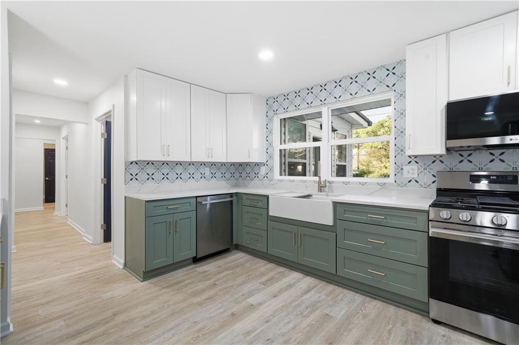 5 bedroom, 3 bathroom, 3,977 sq ft single family residence for sale at 343 Academy Drive, Dallas, GA 30132 — photo 6