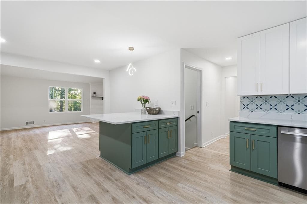 5 bedroom, 3 bathroom, 3,977 sq ft single family residence for sale at 343 Academy Drive, Dallas, GA 30132 — photo 8