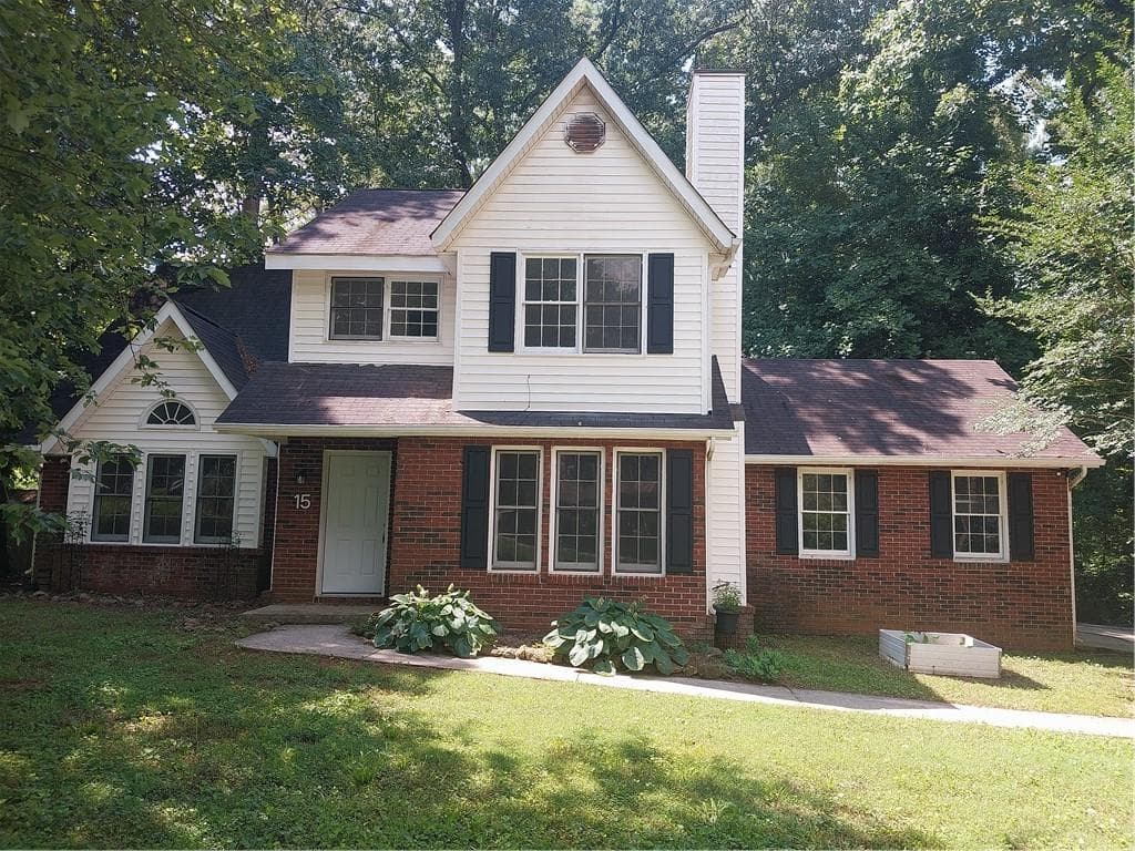4 bedroom, 3 bathroom, 1,888 sq ft single family residence under contract at 15 Lakeview Lane, Stockbridge, GA 30281