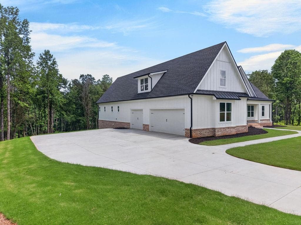 4 bedroom, 4 bathroom, 5,627 sq ft single family residence for sale at 924 Browning Road, Fairmount, GA 30139 — photo 3