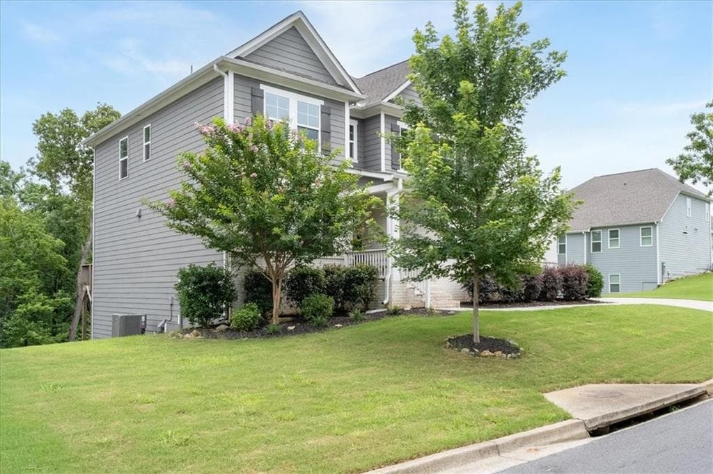 5 bedroom, 4 bathroom, 3,640 sq ft single family residence for sale at 22 Knollwood Way, Cartersville, GA 30121 — photo 3