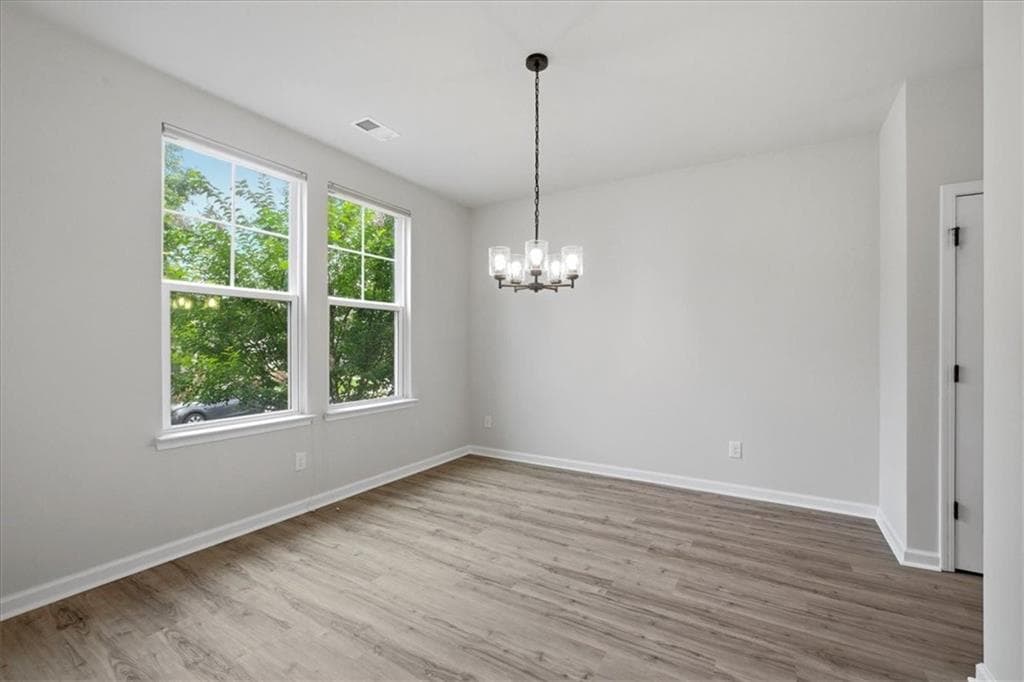 5 bedroom, 4 bathroom, 3,640 sq ft single family residence for sale at 22 Knollwood Way, Cartersville, GA 30121 — photo 7
