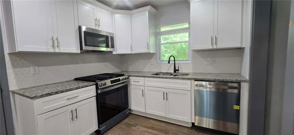 3 bedroom, 2 bathroom, 1,231 sq ft single family residence for sale at 2410 Macon Drive, Atlanta, GA 30315 — photo 7