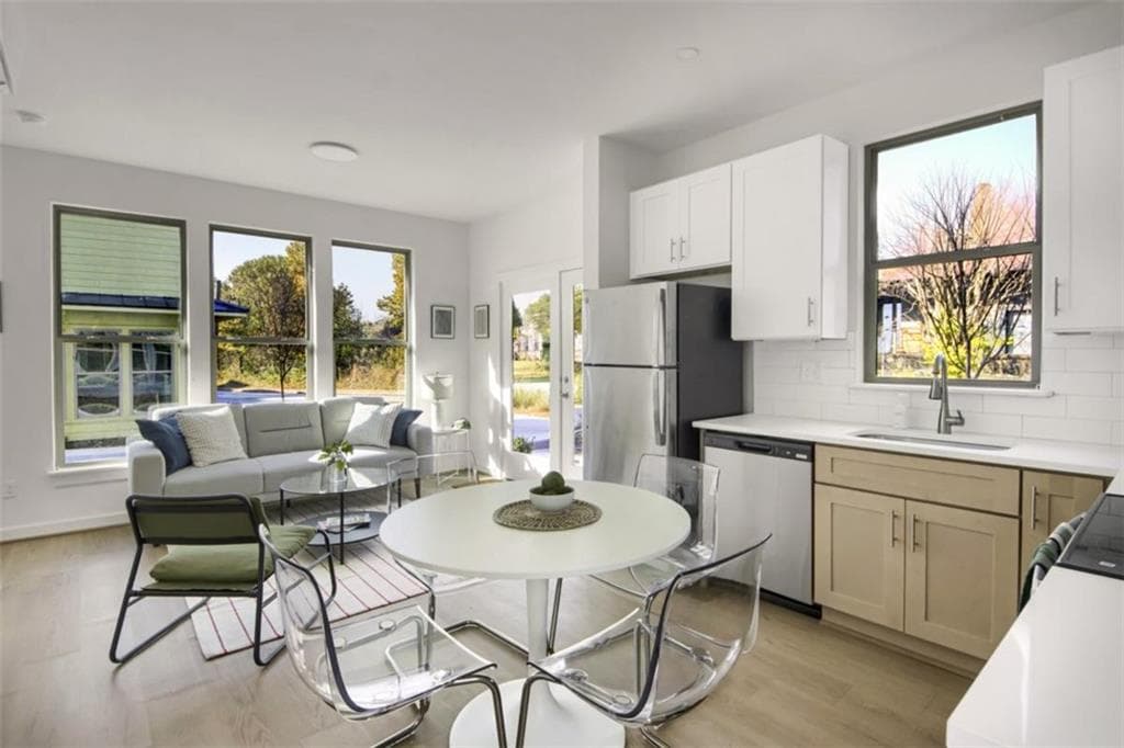1 bedroom, 1 bathroom, 640 sq ft condominium under contract at 1070 Dill Avenue 103, Atlanta, GA 30310 — photo 6