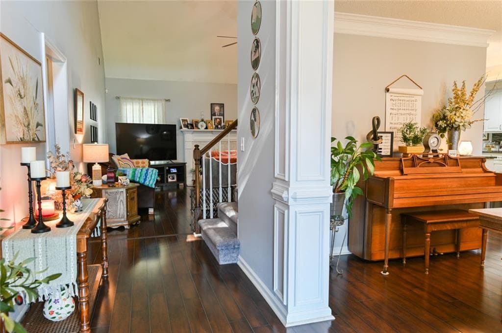 4 bedroom, 3 bathroom, 2,426 sq ft single family residence for sale at 385 Glynnshire Court, Covington, GA 30016 — photo 4