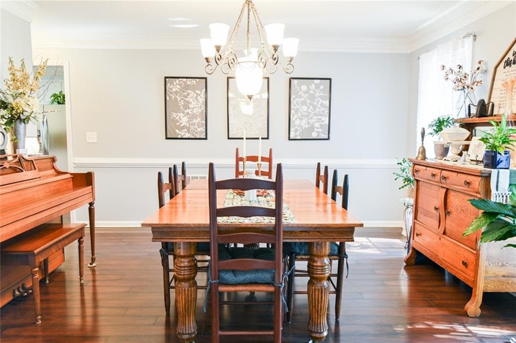 4 bedroom, 3 bathroom, 2,426 sq ft single family residence for sale at 385 Glynnshire Court, Covington, GA 30016 — photo 5