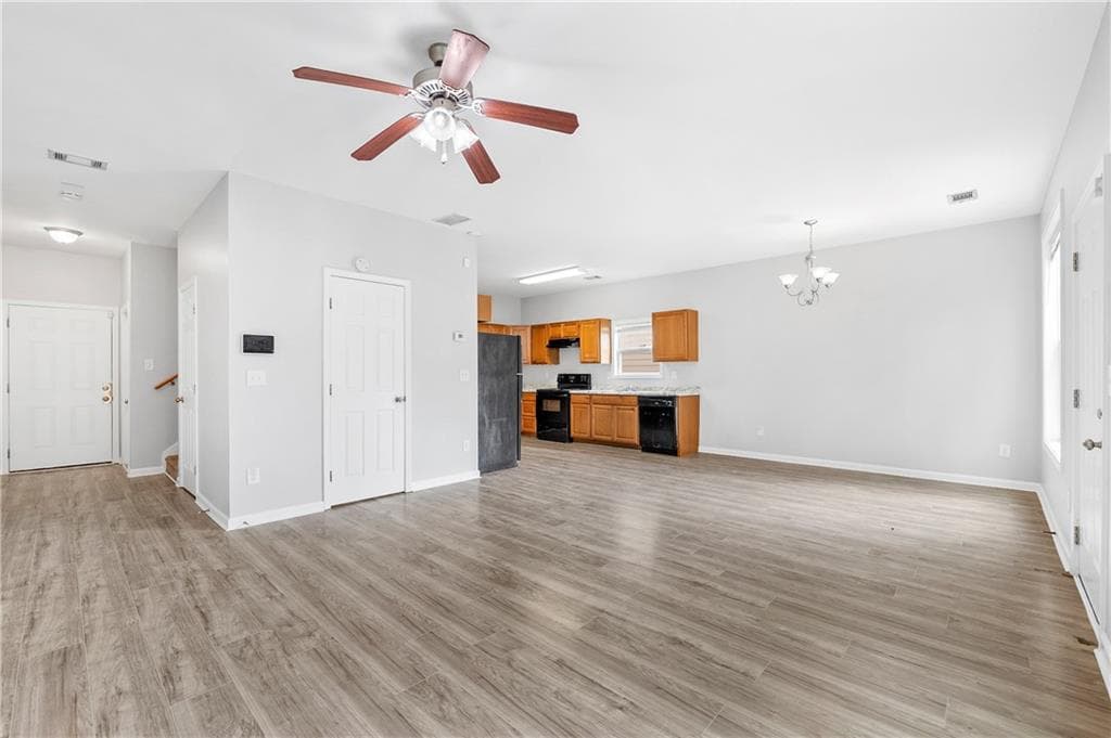 4 bedroom, 3 bathroom, 1,912 sq ft single family residence for sale at 7268 Loblolly Lane, Morrow, GA 30260 — photo 6