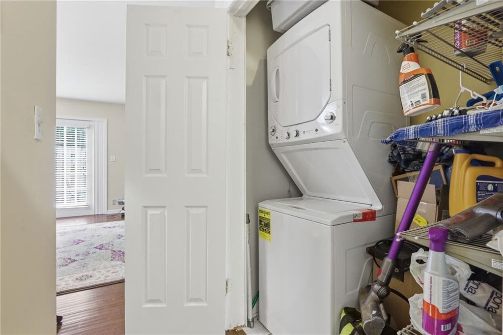 3 bedroom, 2 bathroom, 1,320 sq ft condominium for sale at 2524 Bradford Square, Atlanta, GA 30345 — photo 7
