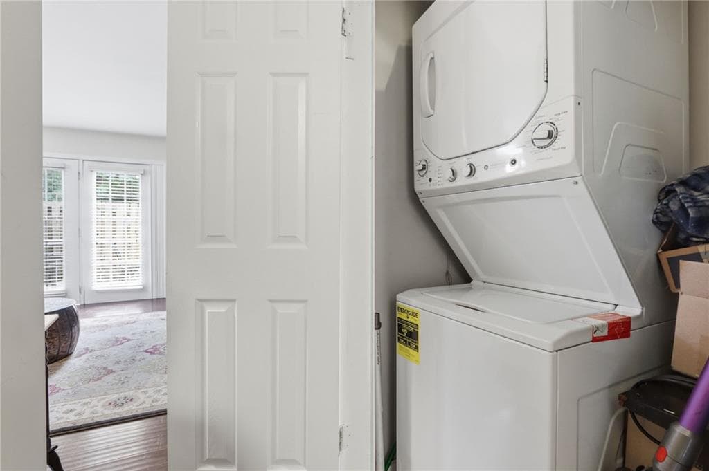 3 bedroom, 2 bathroom, 1,320 sq ft condominium for sale at 2524 Bradford Square, Atlanta, GA 30345 — photo 8