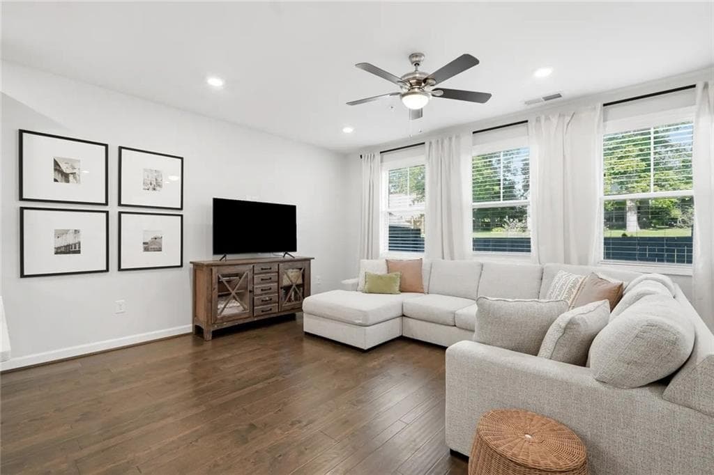 3 bedroom, 3 bathroom, 1,865 sq ft townhouse for sale at 378 Niles Court, Marietta, GA 30060 — photo 7