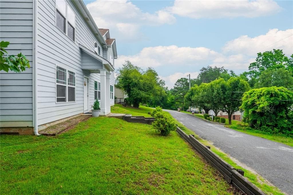 4 bedroom, 4 bathroom, 2,718 sq ft single family residence under contract at 2195 Pinetree Drive, Cumming, GA 30041 — photo 4