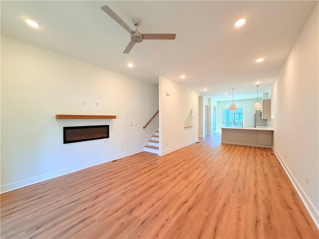 2 bedroom, 3 bathroom, 1,532 sq ft townhouse under contract at 2199 Lenox Road 14, Atlanta, GA 30324 — photo 6