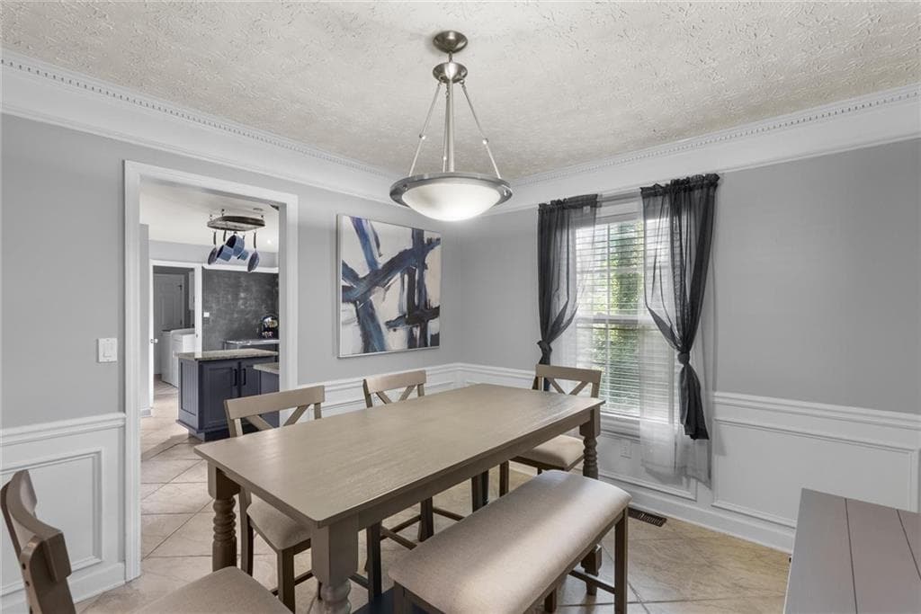 4 bedroom, 4 bathroom, 1,649 sq ft single family residence for sale at 123 Grayland Hills Court, Lawrenceville, GA 30046 — photo 8