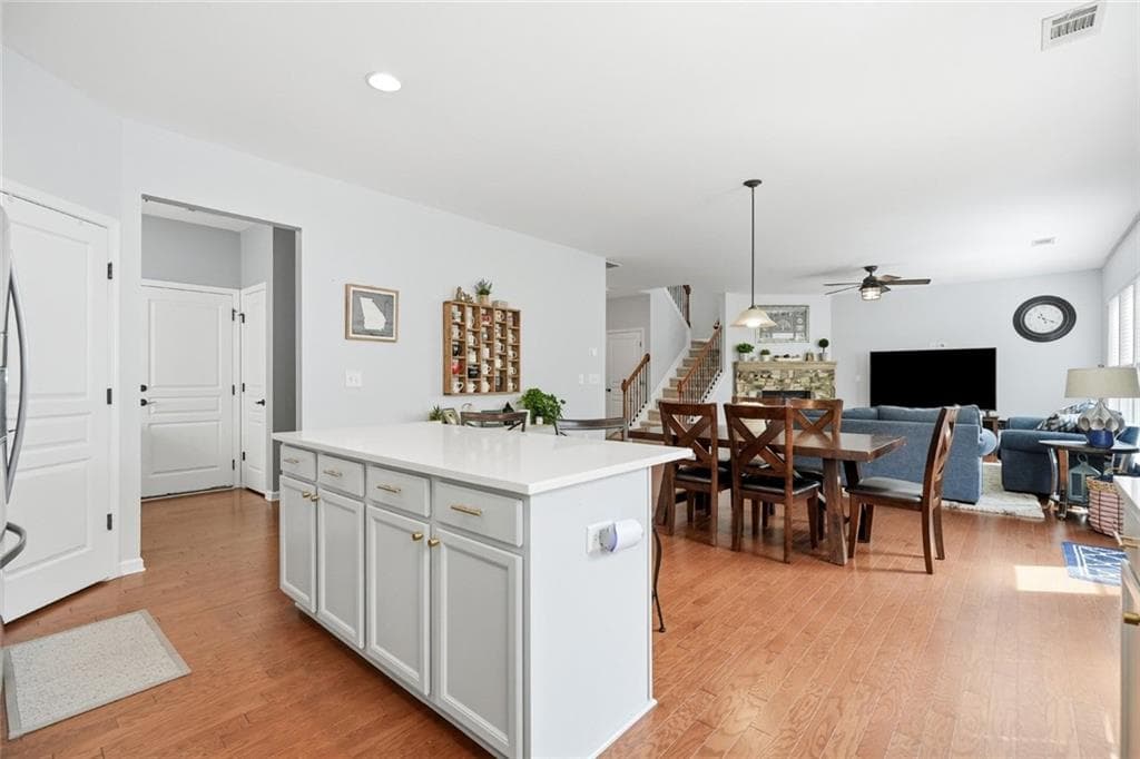4 bedroom, 3 bathroom, 2,402 sq ft single family residence under contract at 713 Lorimore Pass, Canton, GA 30115 — photo 10
