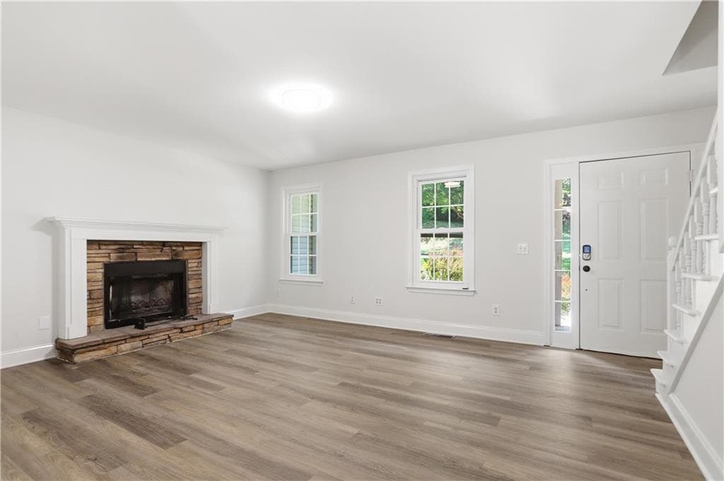 4 bedroom, 3 bathroom, 3,520 sq ft single family residence for sale at 249 Serenoa Drive, Canton, GA 30114 — photo 7