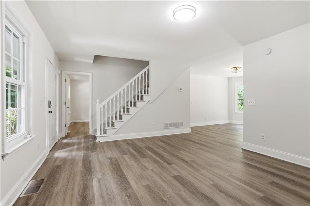 4 bedroom, 3 bathroom, 3,520 sq ft single family residence for sale at 249 Serenoa Drive, Canton, GA 30114 — photo 8