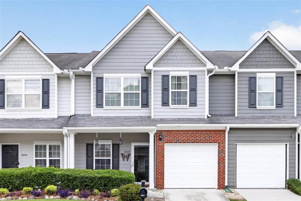 3 bedroom, 3 bathroom townhouse sold at 3047 Cedar Glade Lane, Buford, GA 30519