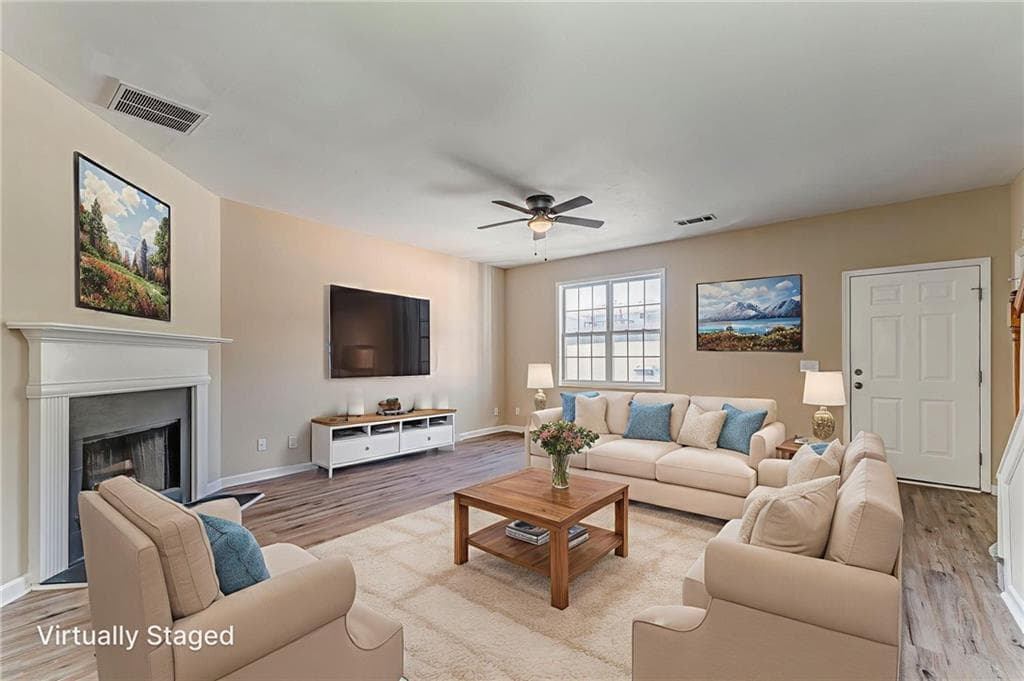 3 bedroom, 3 bathroom, 1,452 sq ft townhouse for sale at 209 Enterprise Path, Hiram, GA 30141 — photo 3