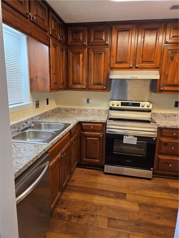 2 bedroom, 2 bathroom, 978 sq ft townhouse for sale at 5427 Park Place, Atlanta, GA 30349 — photo 4
