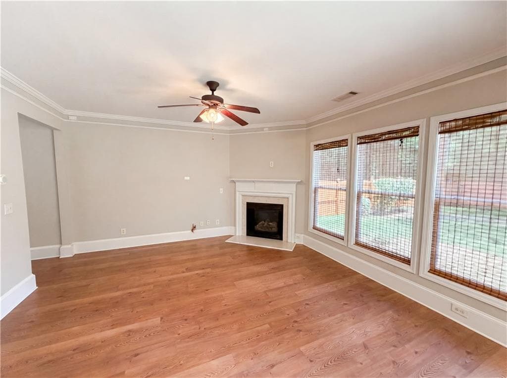 3 bedroom, 3 bathroom, 1,806 sq ft single family residence for sale at 5775 Sterling Court, Cumming, GA 30040 — photo 3