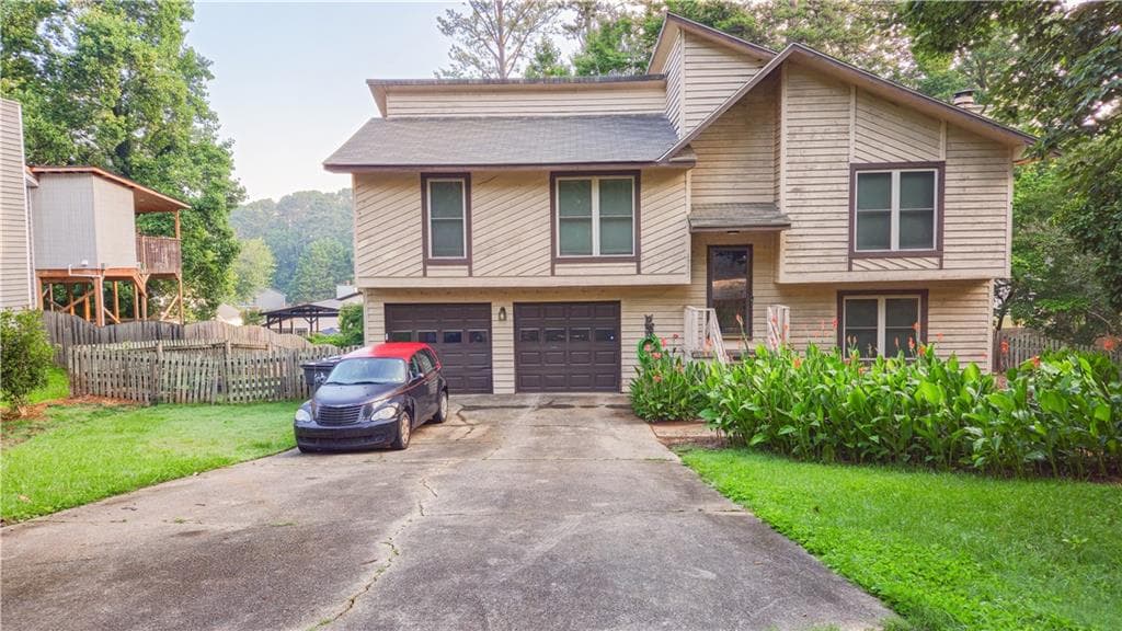 3 bedroom, 3 bathroom, 1,959 sq ft single family residence for sale at 4737 Trailblazer Court, Lilburn, GA 30047