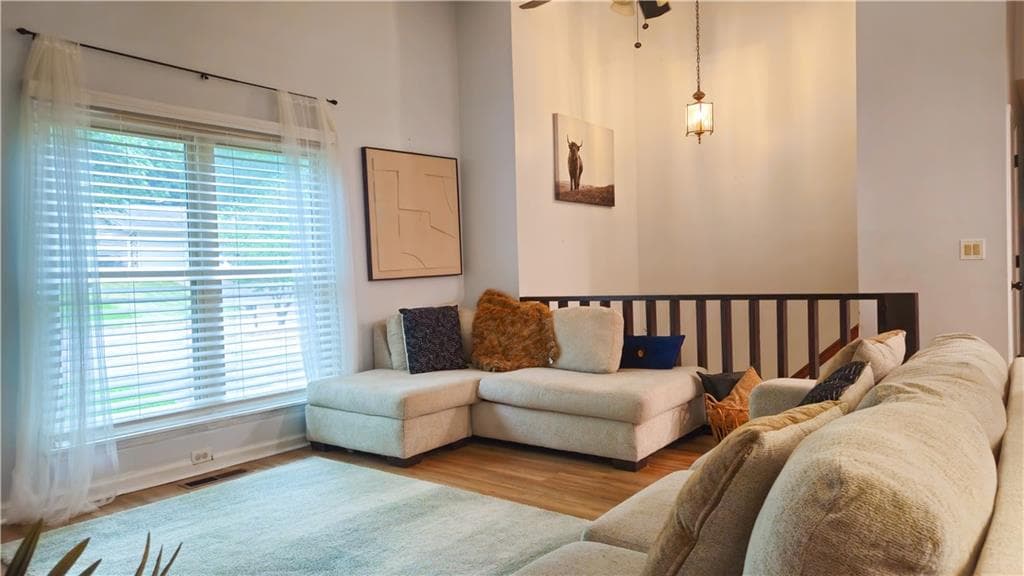 3 bedroom, 3 bathroom, 1,959 sq ft single family residence for sale at 4737 Trailblazer Court, Lilburn, GA 30047 — photo 4