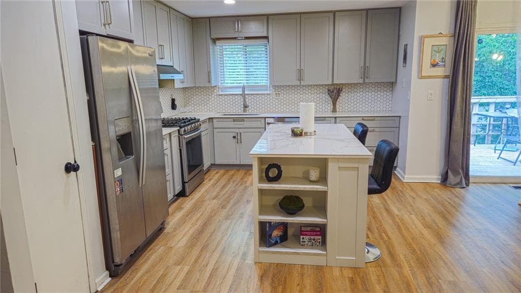 3 bedroom, 3 bathroom, 1,959 sq ft single family residence for sale at 4737 Trailblazer Court, Lilburn, GA 30047 — photo 8