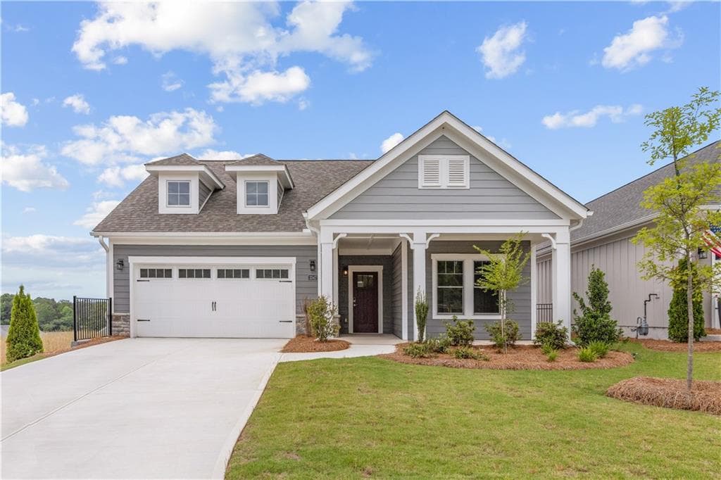 2 bedroom, 2 bathroom, 1,886 sq ft single family residence for sale at 3347 Fishpond Circle, Dacula, GA 30019 — photo 1 of 34