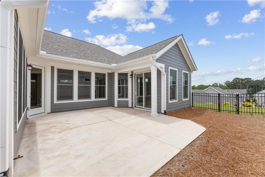 2 bedroom, 2 bathroom, 1,886 sq ft single family residence for sale at 3347 Fishpond Circle, Dacula, GA 30019 — photo 3