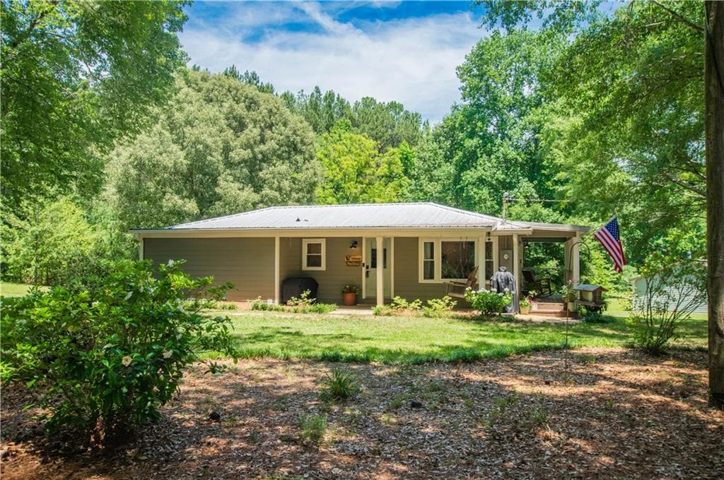 3 bedroom, 2 bathroom, 1,103 sq ft single family residence for sale at 3791 Dally Road, Covington, GA 30014 — photo 5