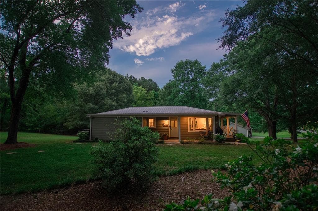 3 bedroom, 2 bathroom, 1,103 sq ft single family residence for sale at 3791 Dally Road, Covington, GA 30014 — photo 9