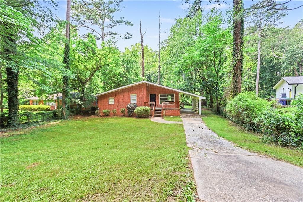 3 bedroom, 1 bathroom, 1,145 sq ft single family residence under contract at 1656 Rockcliff Place, Atlanta, GA 30316 — photo 3